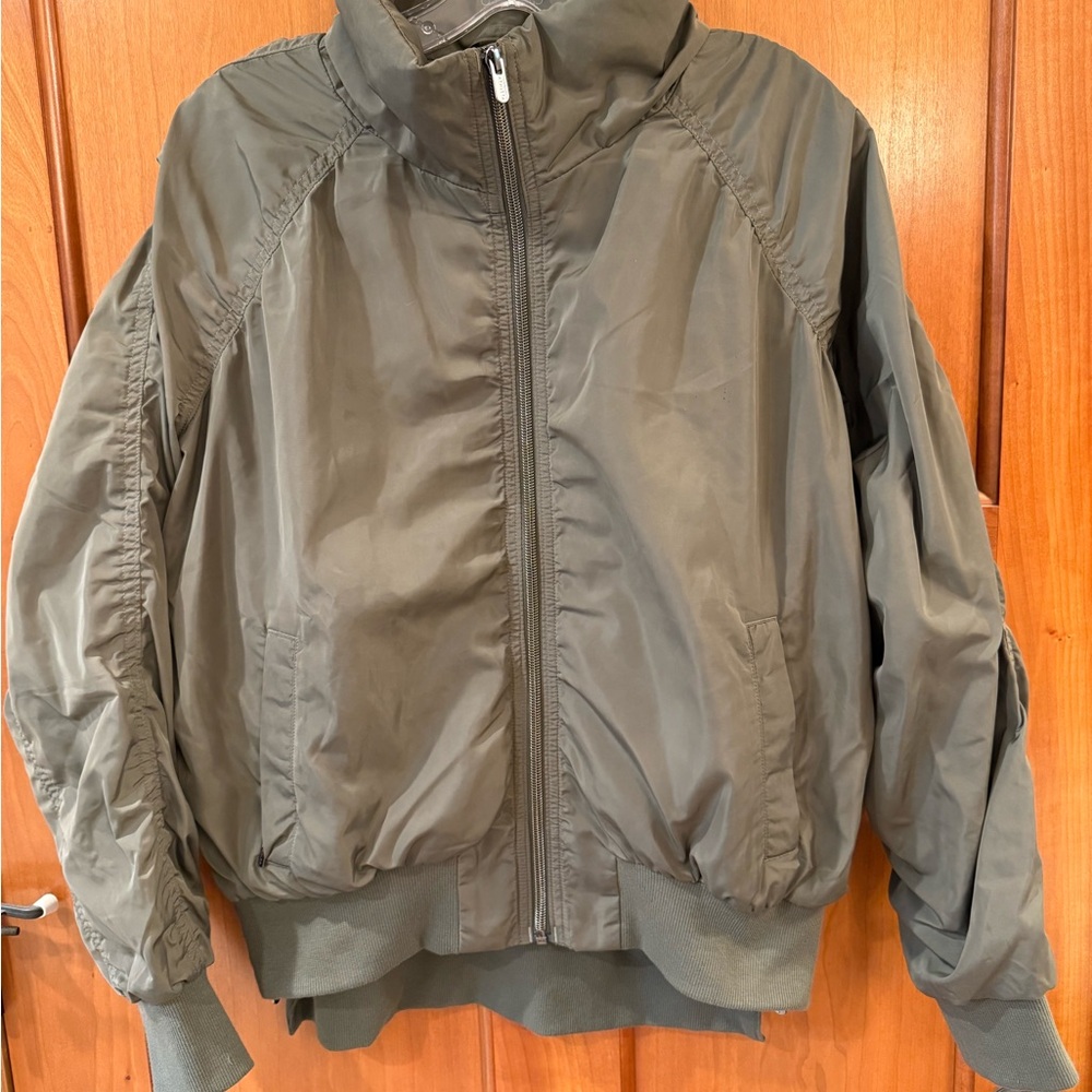 Athleta Jetset Olive Green BomberJacket - Size Medium